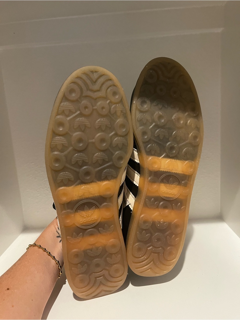 NWT Adidas Gazelle Lo Pro W Black Chalk White Gum Sneakers Size 8 - Picture 5 of 5